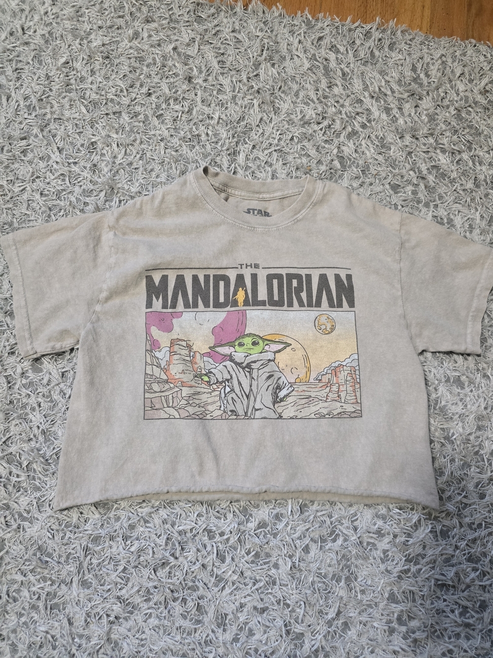 Star Wars Grogu Baby Yoda Cropped Graphic Tee Small Mandalorian Y2K Aesthetic